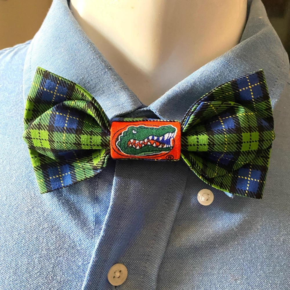 Florida Gators bow tie